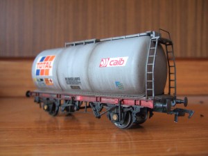Bachmann 45 ton tank in workstained livery.